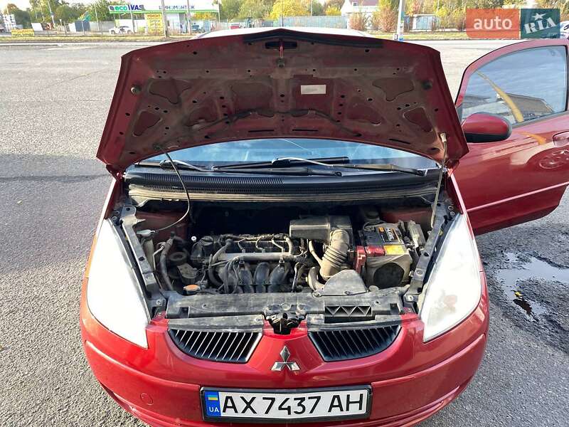 Хэтчбек Mitsubishi Colt 2008 в Новой Водолаге фото 3 Хэтчбек Mitsubishi Colt 2008 в Новой Водолаге