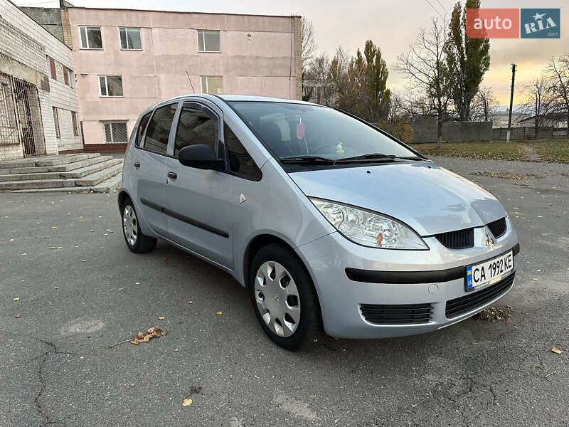 Хэтчбек Mitsubishi Colt 2007 в Черкассах фото 2 Хэтчбек Mitsubishi Colt 2007 в Черкассах