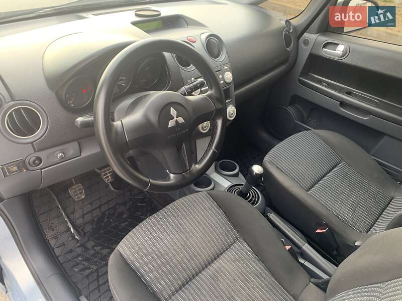 Хетчбек Mitsubishi Colt 2007 в Луцьку