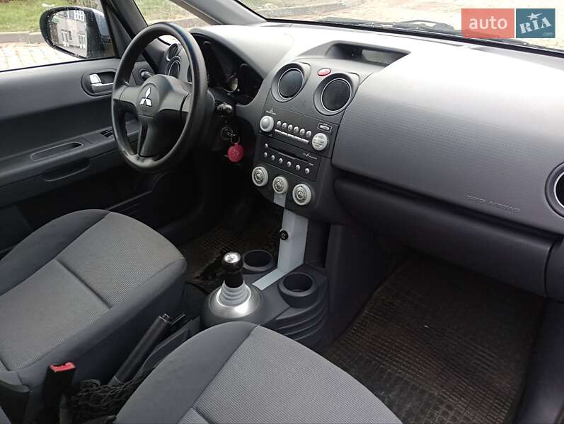 Хэтчбек Mitsubishi Colt 2006 в Ивано-Франковске