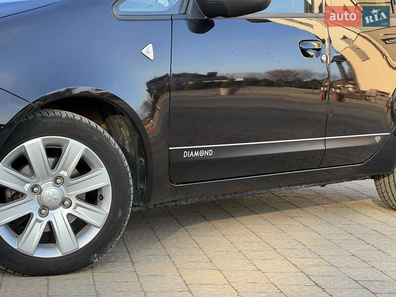 Хэтчбек Mitsubishi Colt 2011 в Стрые фото 3 Хэтчбек Mitsubishi Colt 2011 в Стрые