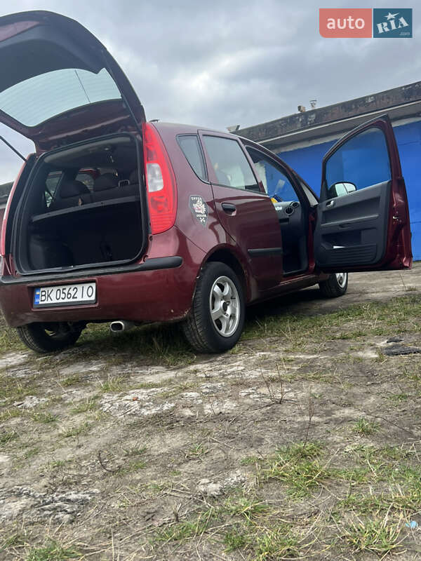 Хэтчбек Mitsubishi Colt 2004 в Вараше