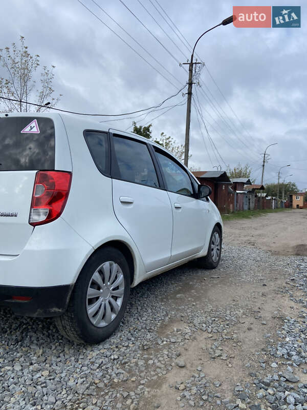 Хетчбек Mitsubishi Colt 2009 в Рівному фото 4 Хетчбек Mitsubishi Colt 2009 в Рівному