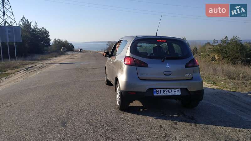 Хетчбек Mitsubishi Colt 2008 в Полтаві фото 5 Хетчбек Mitsubishi Colt 2008 в Полтаві
