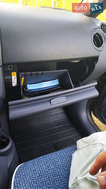 Хетчбек Mitsubishi Colt 2008 в Полтаві фото 11 Хетчбек Mitsubishi Colt 2008 в Полтаві