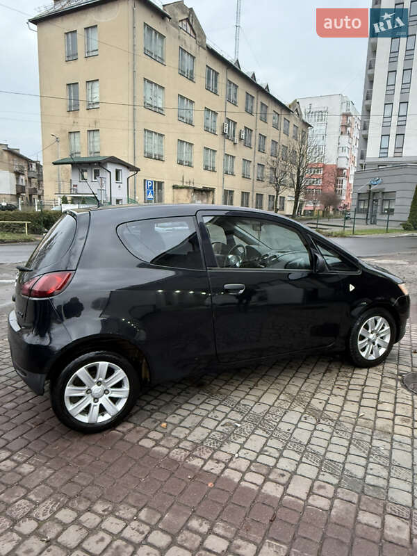 Хэтчбек Mitsubishi Colt 2010 в Львове