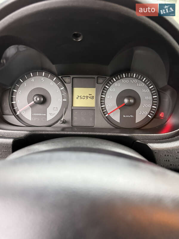 Хэтчбек Mitsubishi Colt 2010 в Львове