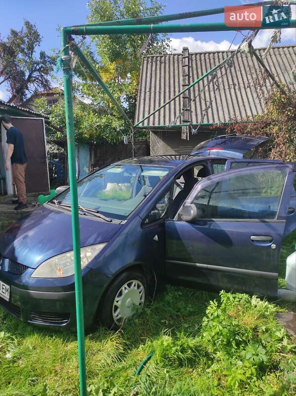 Хэтчбек Mitsubishi Colt 2004 в Почаеве фото 11 Хэтчбек Mitsubishi Colt 2004 в Почаеве