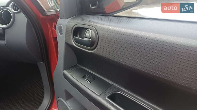 Хэтчбек Mitsubishi Colt 2008 в Дрогобыче