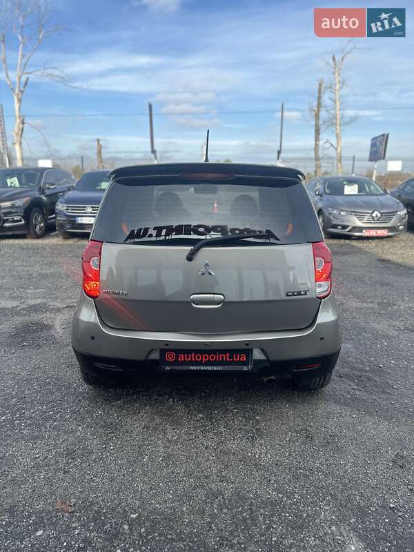 Хетчбек Mitsubishi Colt 2009 в Білогородці