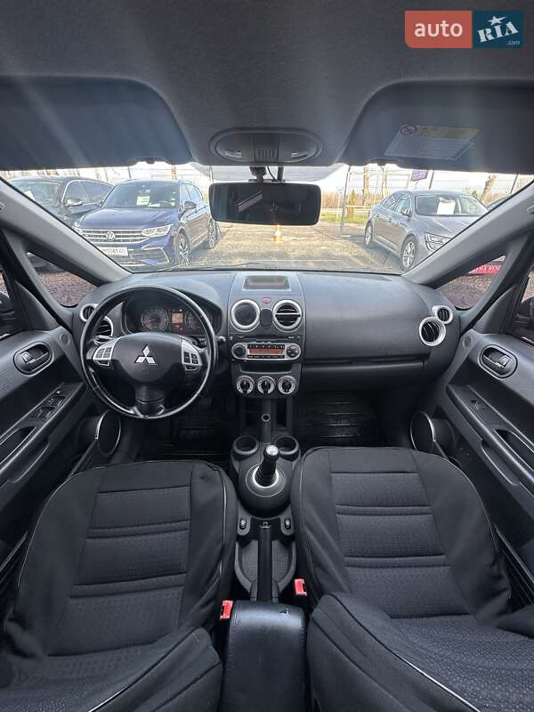 Хетчбек Mitsubishi Colt 2009 в Білогородці