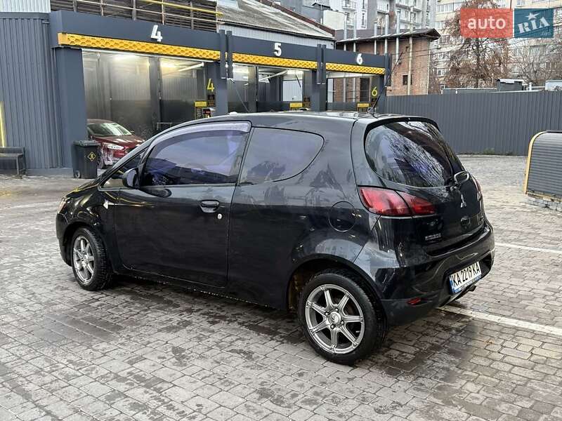 Mitsubishi Colt 2009