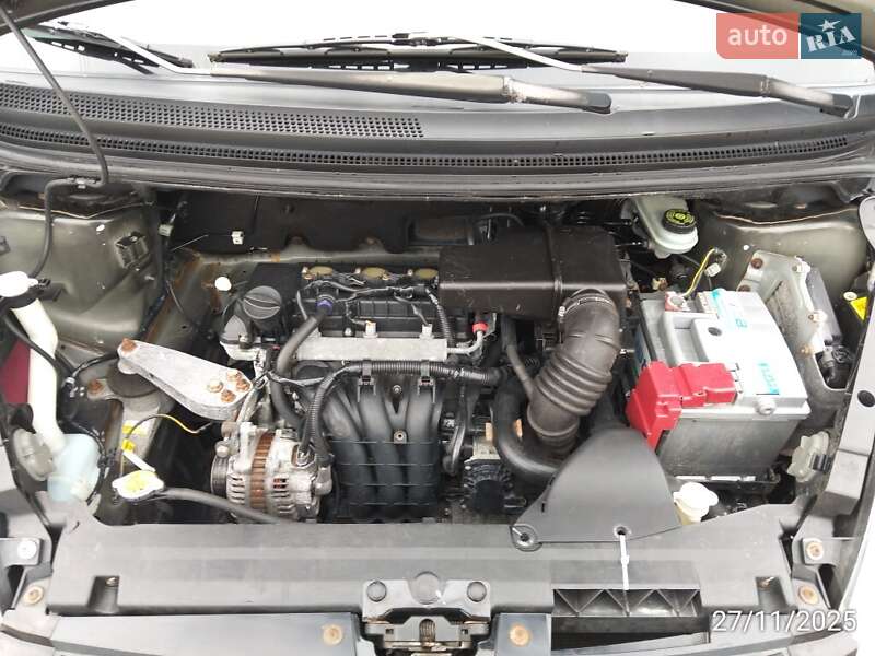 Хетчбек Mitsubishi Colt 2006 в Житомирі фото 5 Хетчбек Mitsubishi Colt 2006 в Житомирі