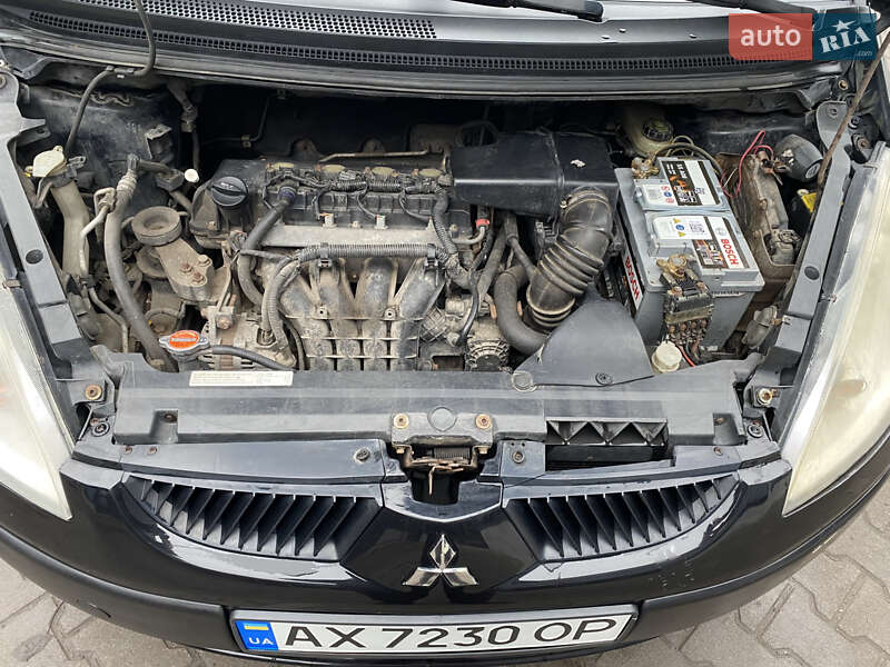 Хэтчбек Mitsubishi Colt 2005 в Первомайске