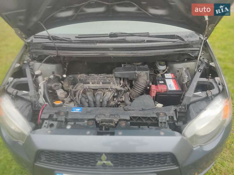 Хэтчбек Mitsubishi Colt 2008 в Бучаче