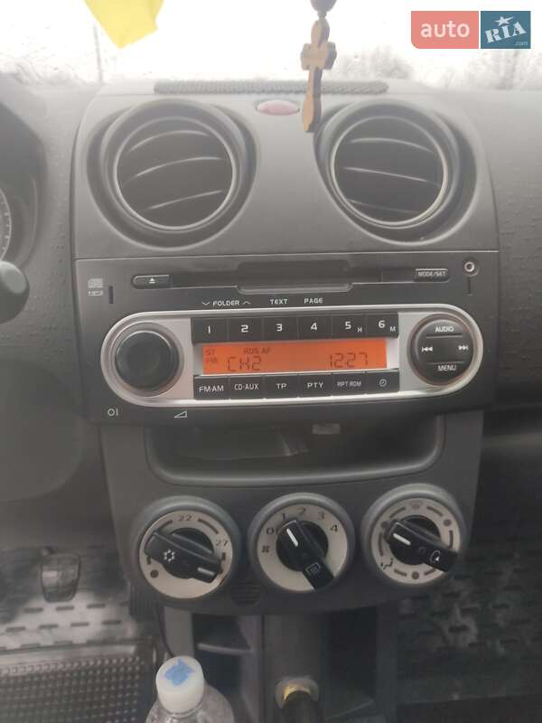 Хэтчбек Mitsubishi Colt 2008 в Бучаче