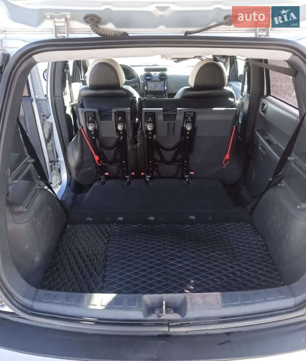 Хетчбек Mitsubishi Colt 2005 в Старокостянтинові