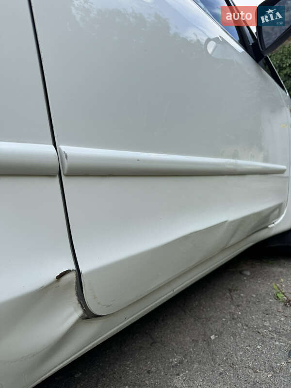 Хэтчбек Mitsubishi Colt 2008 в Киеве фото 4 Хэтчбек Mitsubishi Colt 2008 в Киеве