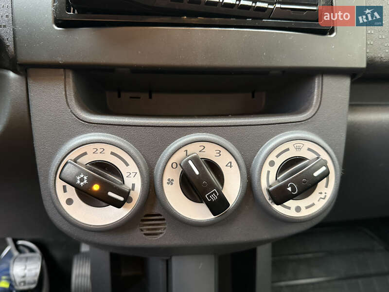 Хэтчбек Mitsubishi Colt 2009 в Черновцах фото 17 Хэтчбек Mitsubishi Colt 2009 в Черновцах