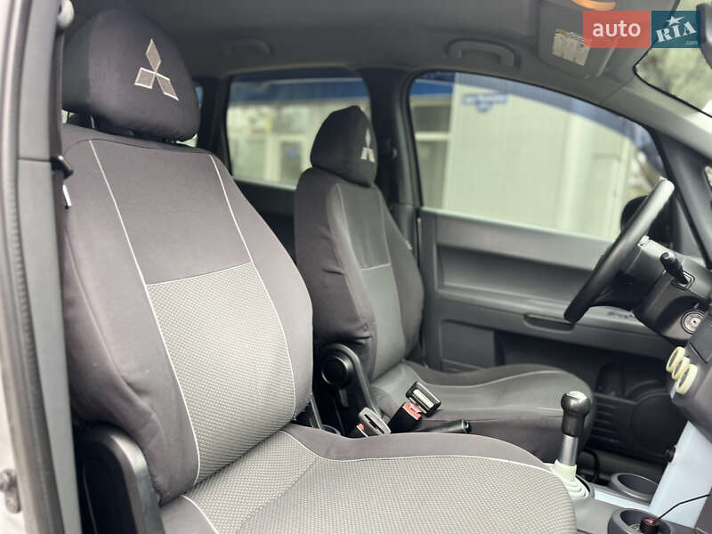 Хэтчбек Mitsubishi Colt 2005 в Николаеве