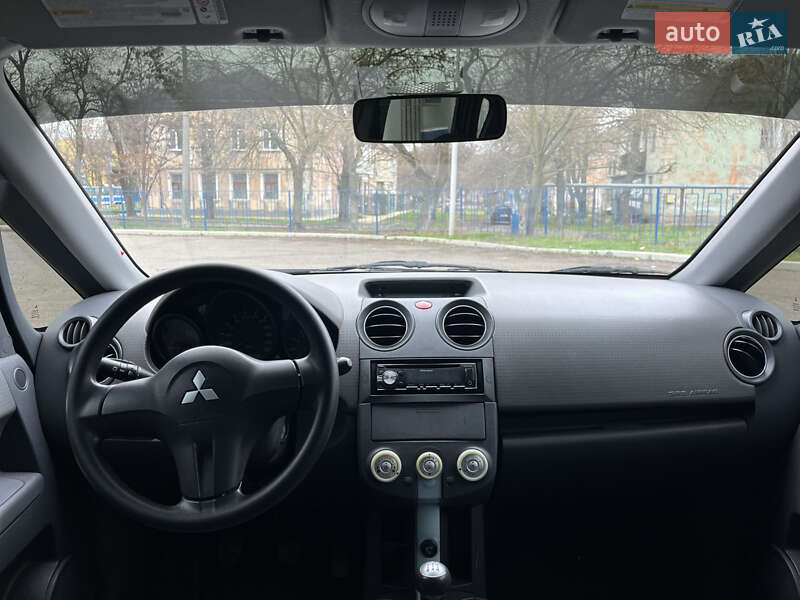 Хэтчбек Mitsubishi Colt 2005 в Николаеве