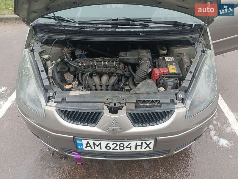 Хэтчбек Mitsubishi Colt 2008 в Житомире