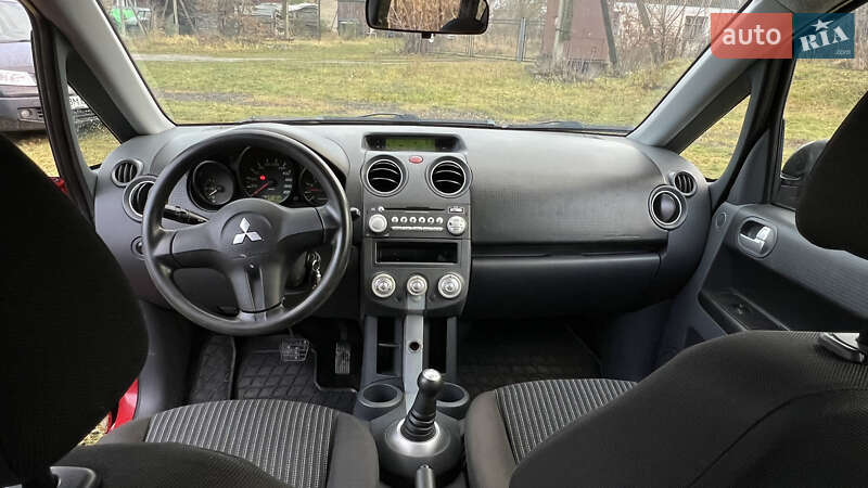 Хэтчбек Mitsubishi Colt 2008 в Киверцах