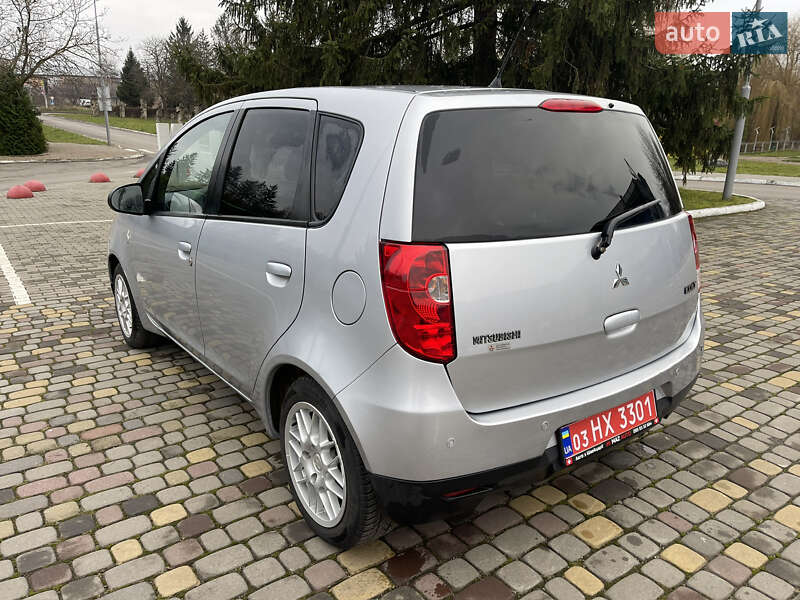 Хэтчбек Mitsubishi Colt 2012 в Луцке