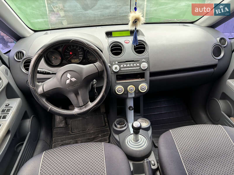 Хетчбек Mitsubishi Colt 2007 в Вінниці