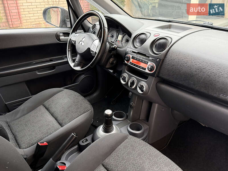 Хетчбек Mitsubishi Colt 2012 в Чернівцях