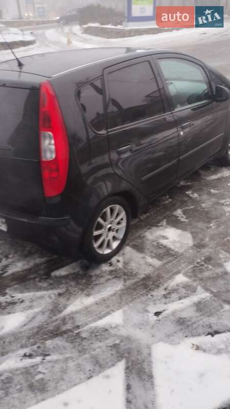 Хэтчбек Mitsubishi Colt 2006 в Кропивницком
