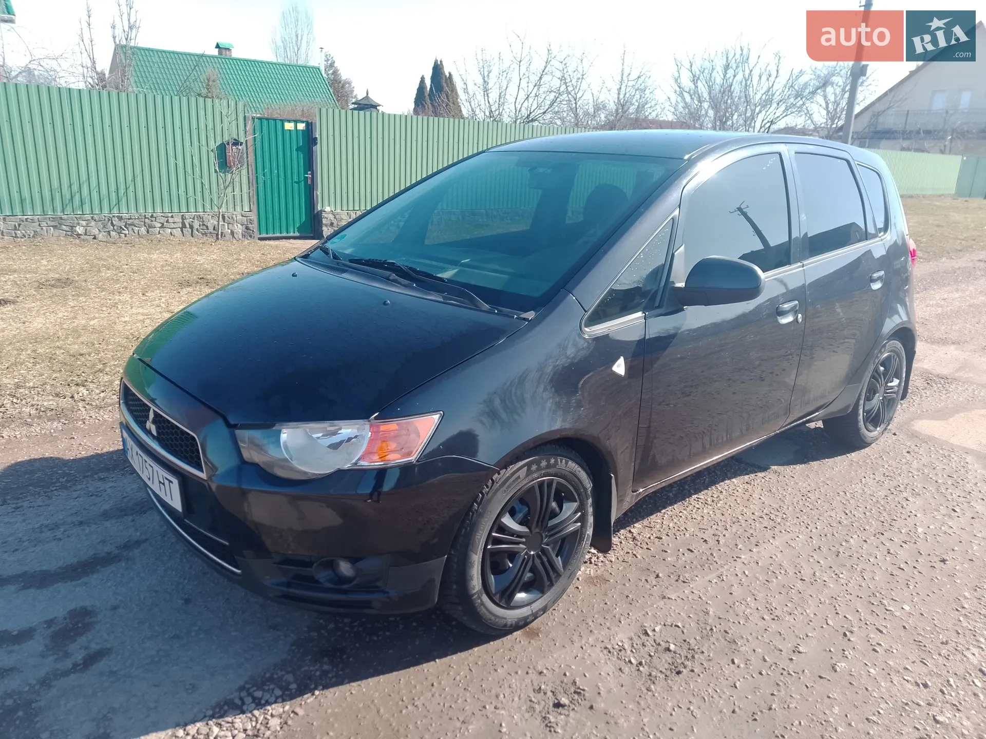 2011 Mitsubishi Colt - фото 1