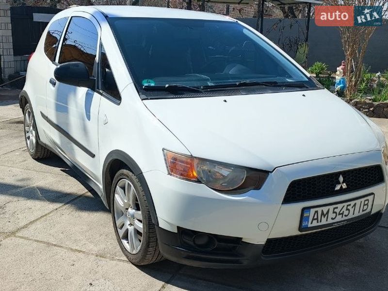 Mitsubishi Colt 2010