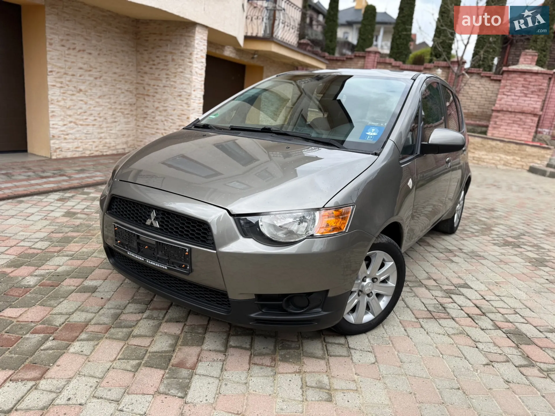 2010 Mitsubishi Colt - мініатюра 3