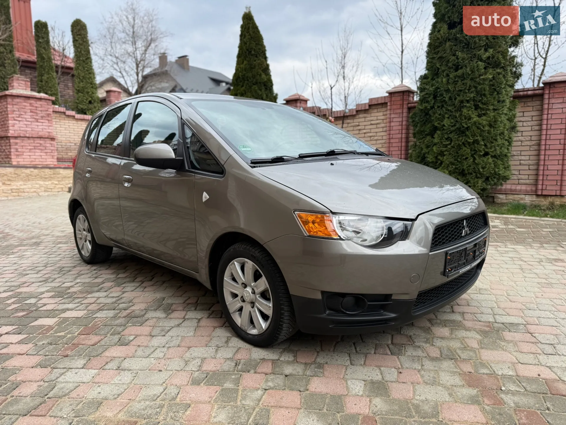 2010 Mitsubishi Colt - мініатюра 5