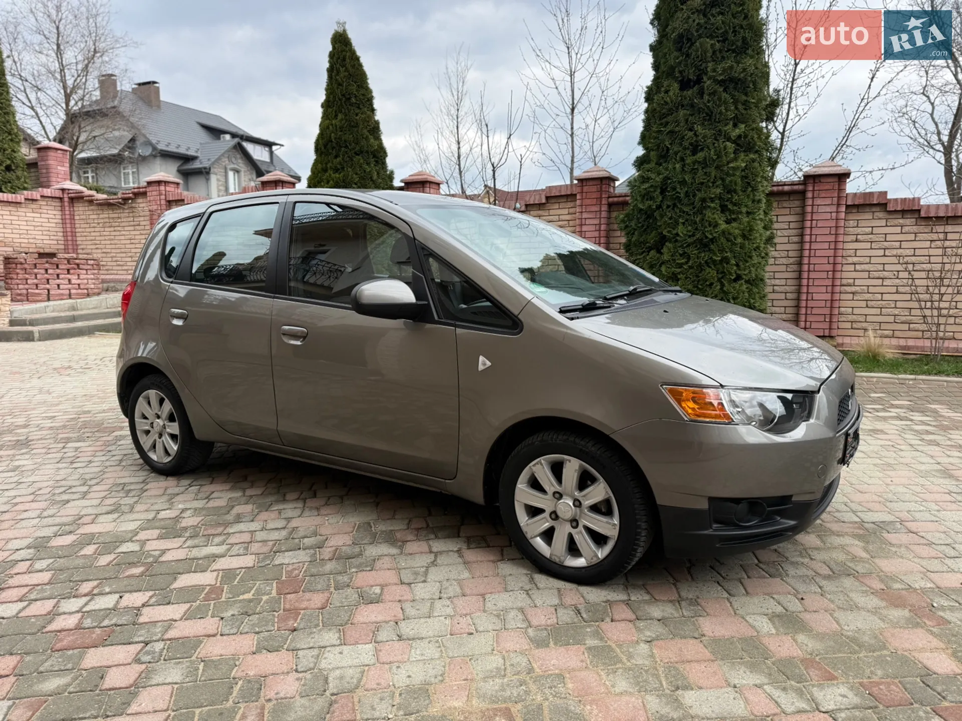 2010 Mitsubishi Colt - мініатюра 6