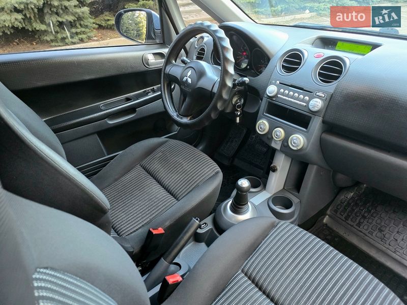 Хэтчбек Mitsubishi Colt 2007 в Харькове