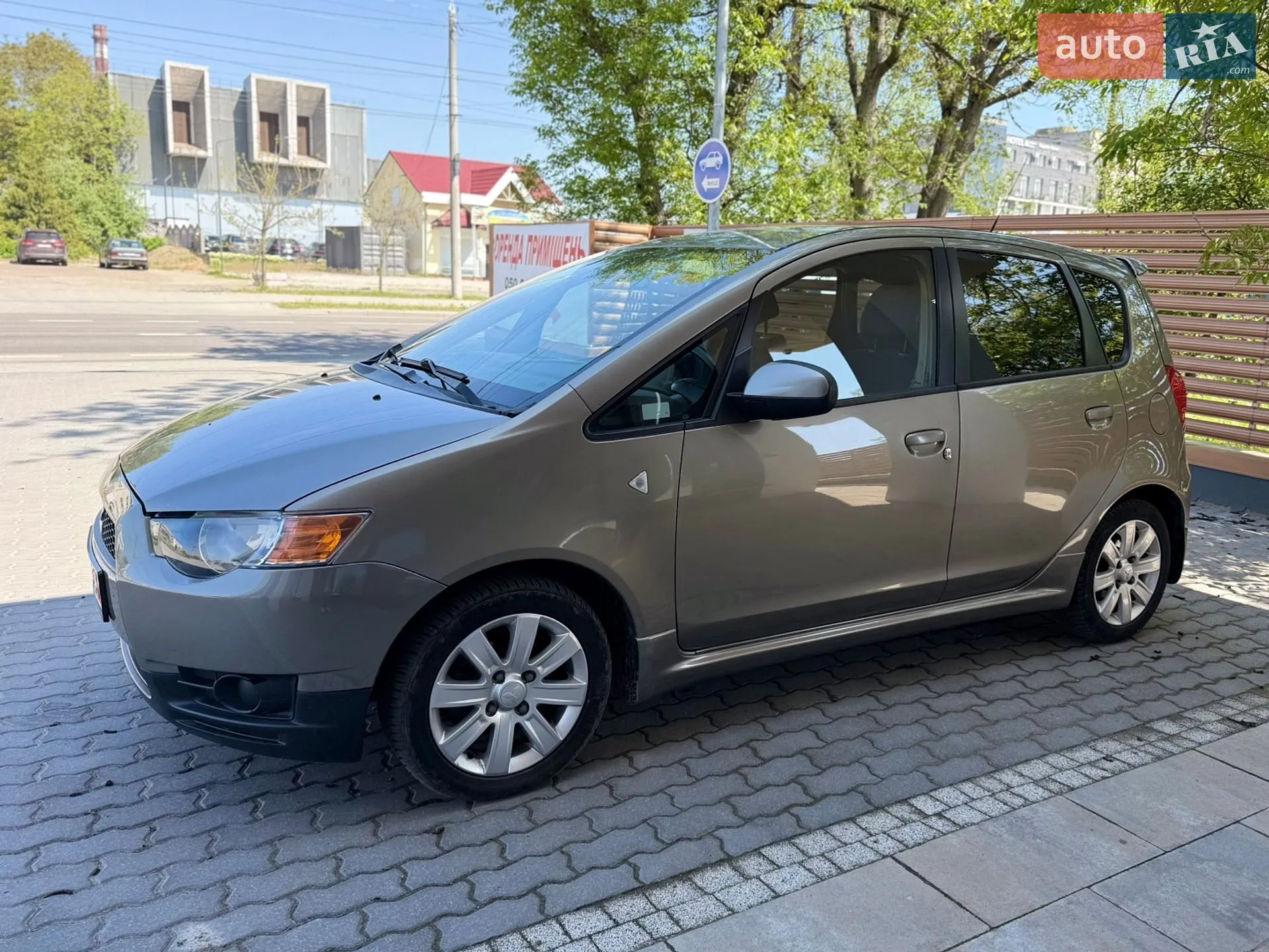 2011 Mitsubishi Colt - мініатюра 3