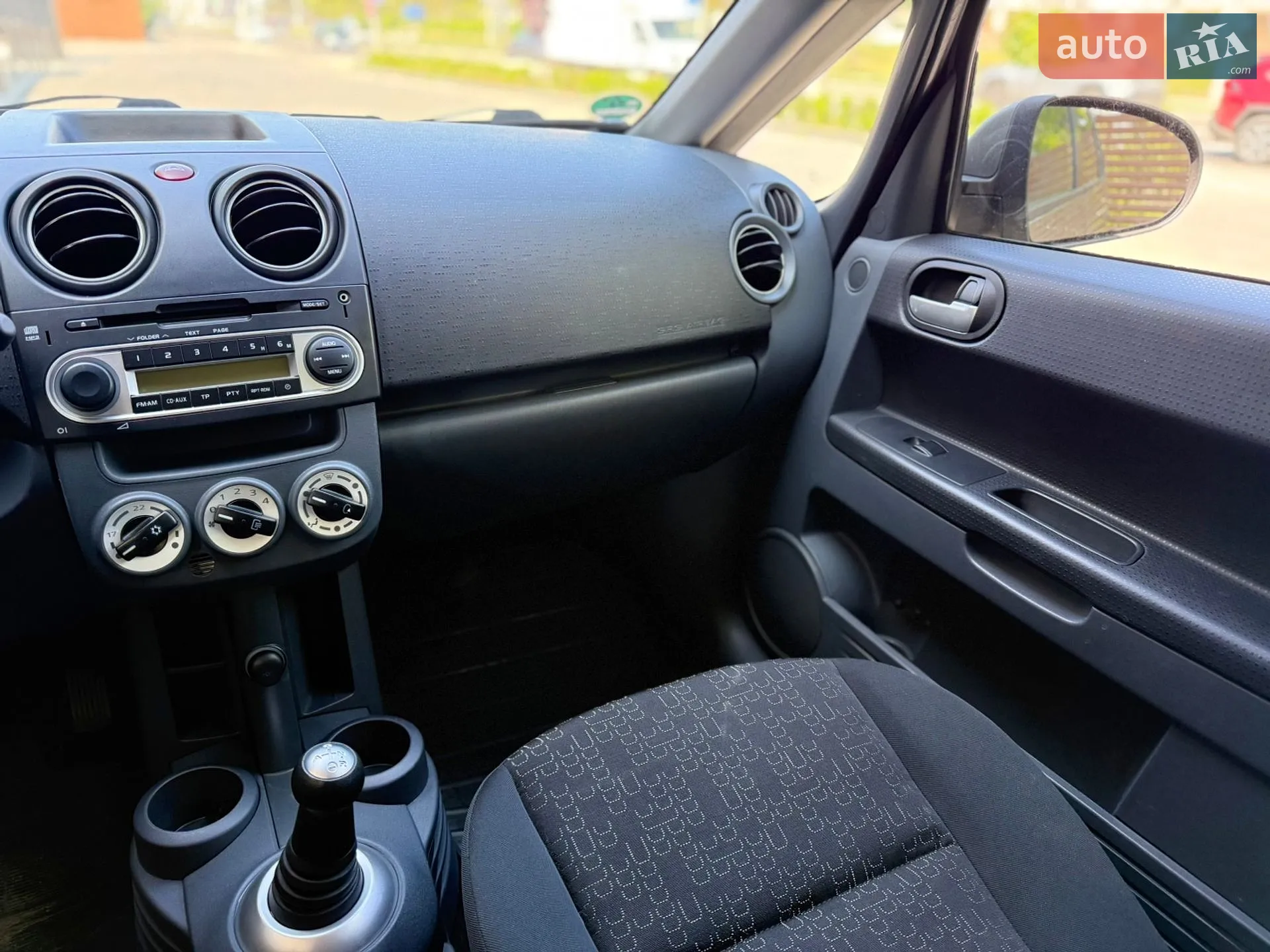 2011 Mitsubishi Colt - мініатюра 13