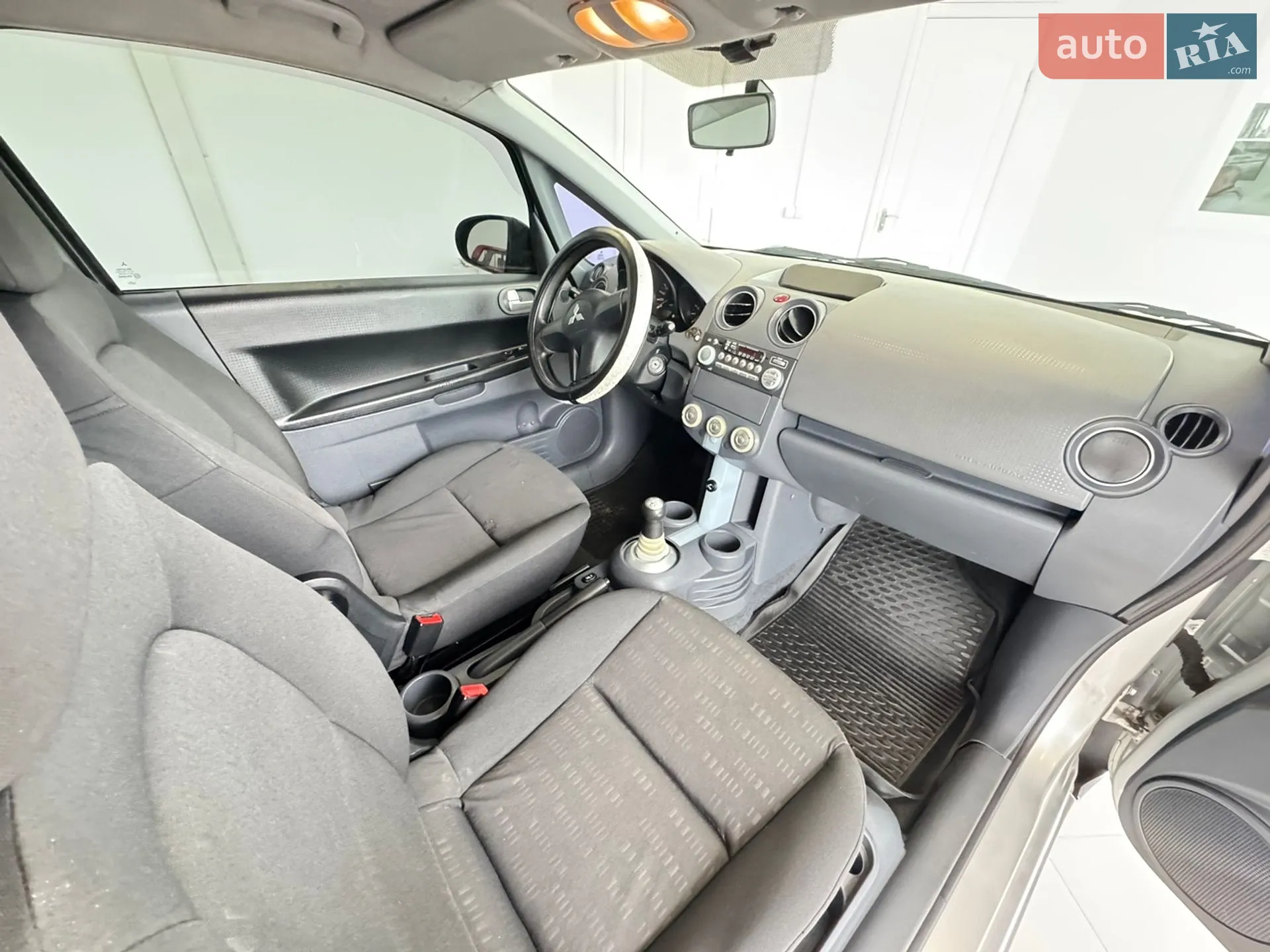 Mitsubishi Colt 2005 VIN XMCMJZ34A6F017354 фото оголошення 14 з 25