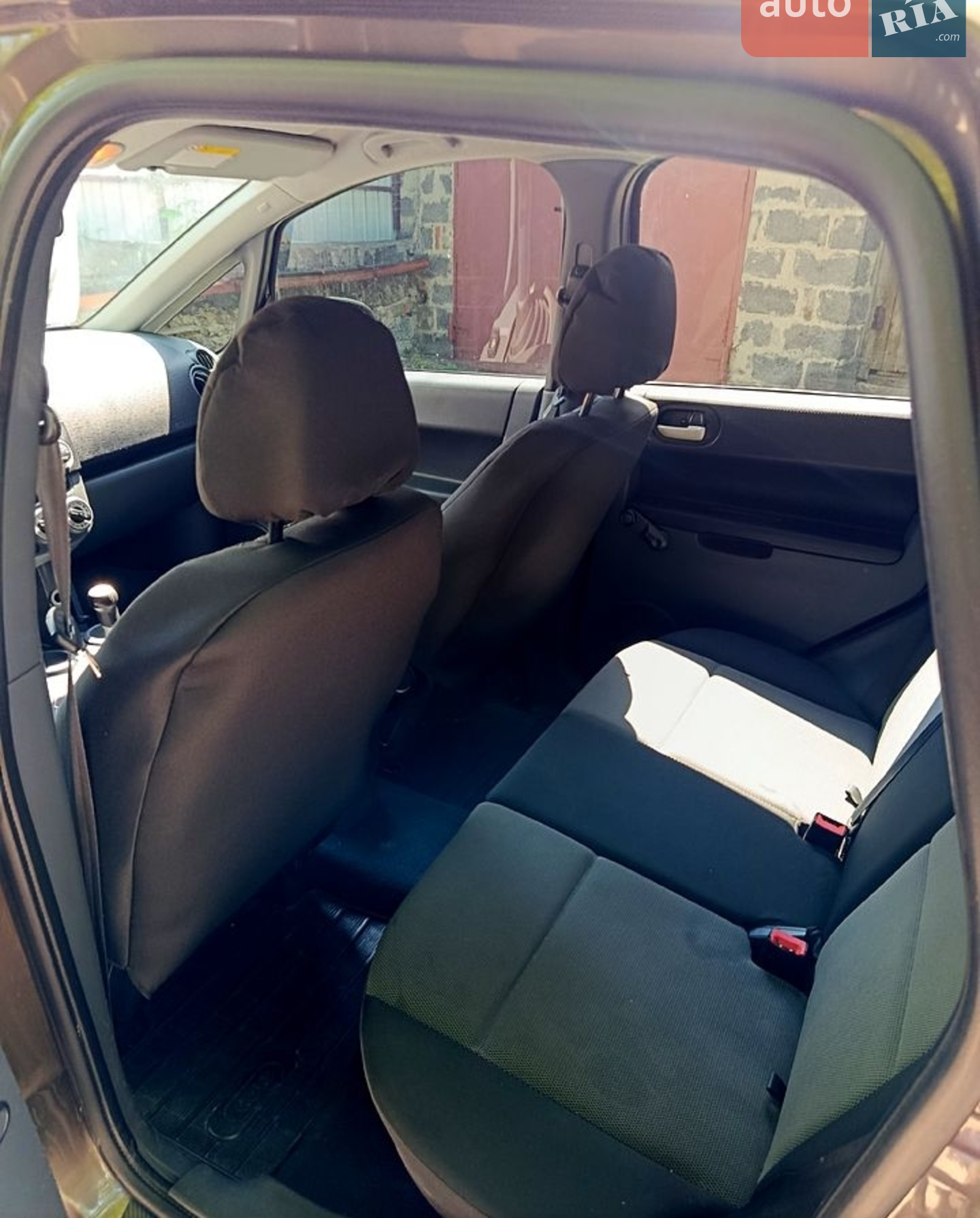 2011 Mitsubishi Colt - мініатюра 8