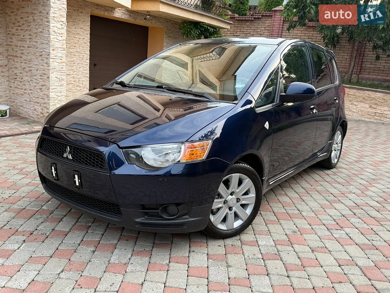 2010 Mitsubishi Colt - мініатюра 44