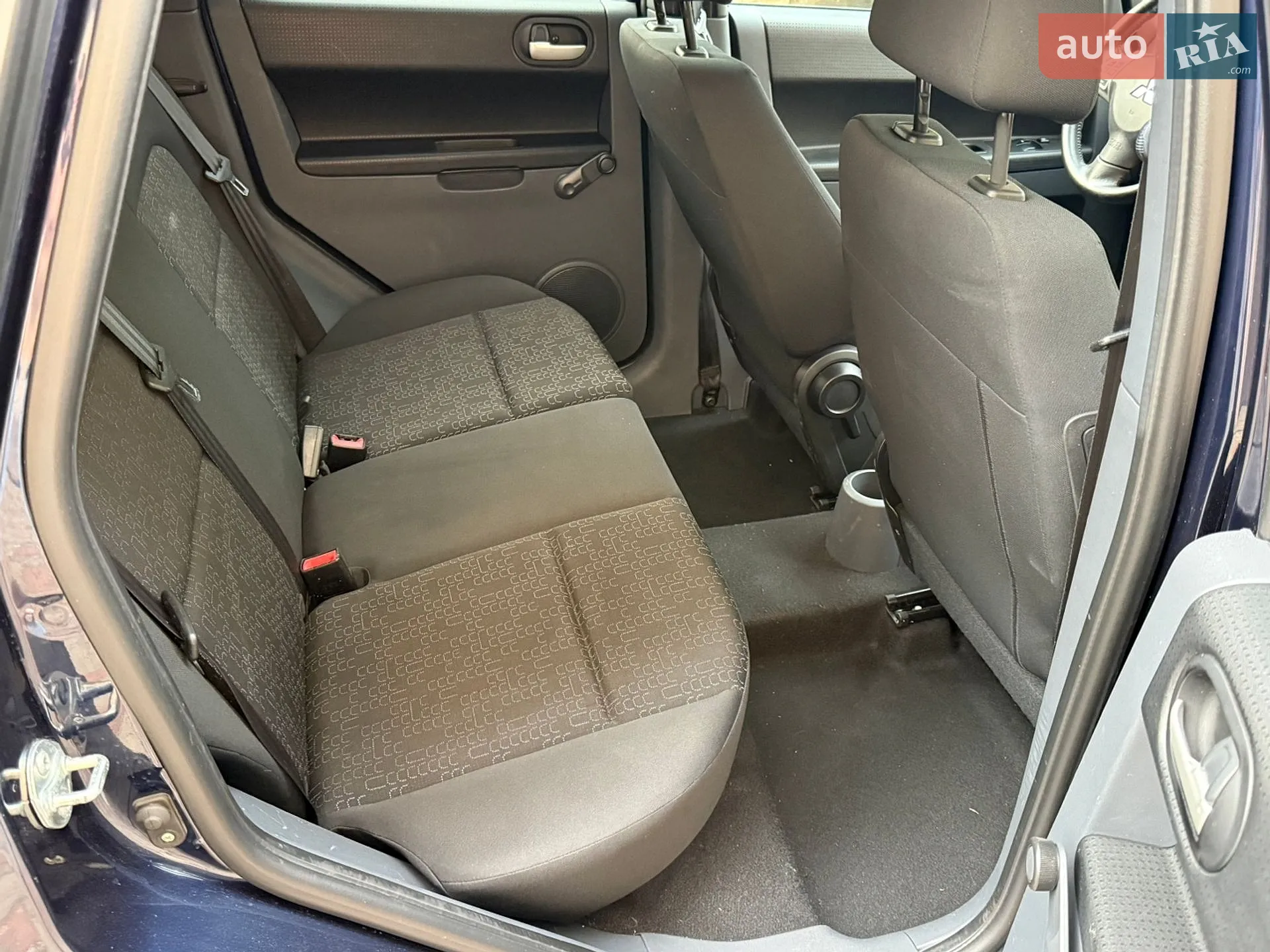 2011 Mitsubishi Colt - мініатюра 23