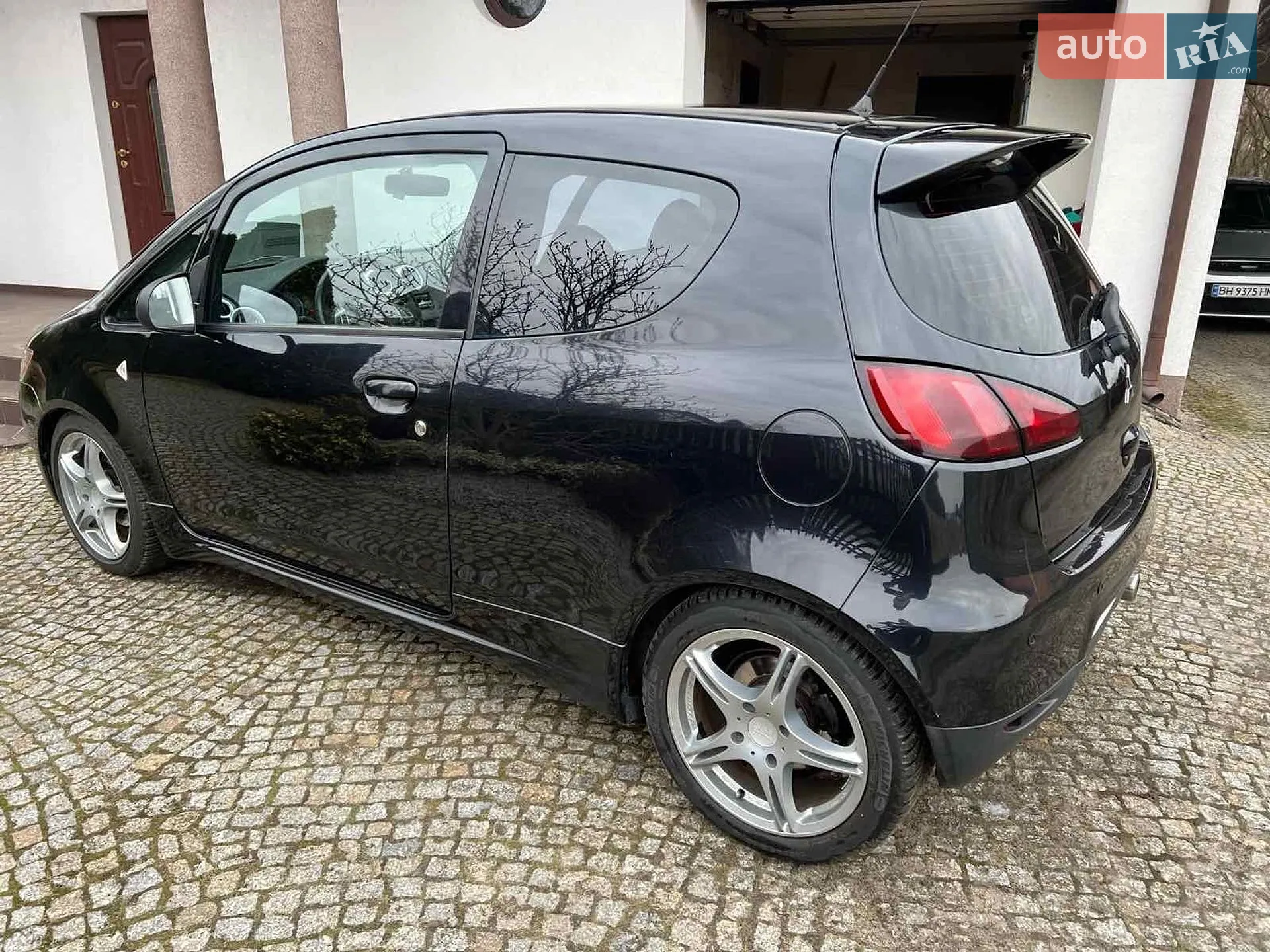2011 Mitsubishi Colt - мініатюра 2