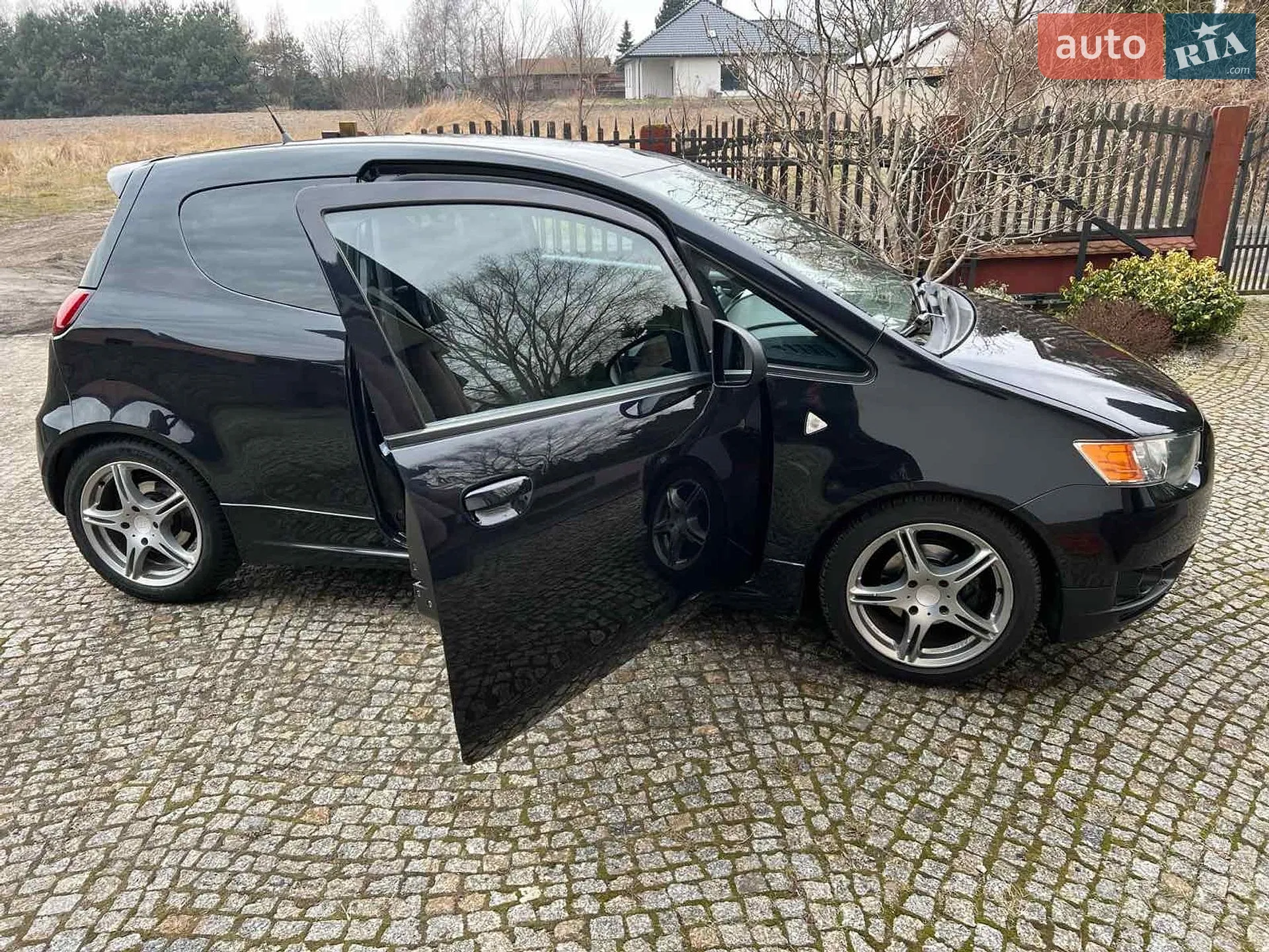 2011 Mitsubishi Colt - мініатюра 5