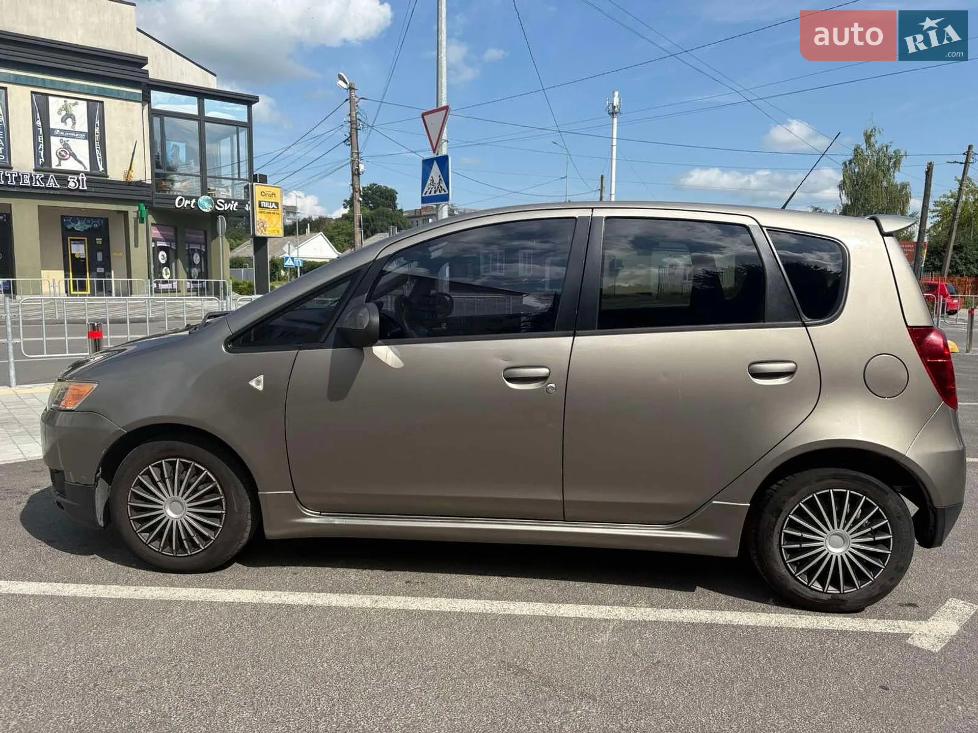 2010 Mitsubishi Colt - мініатюра 5
