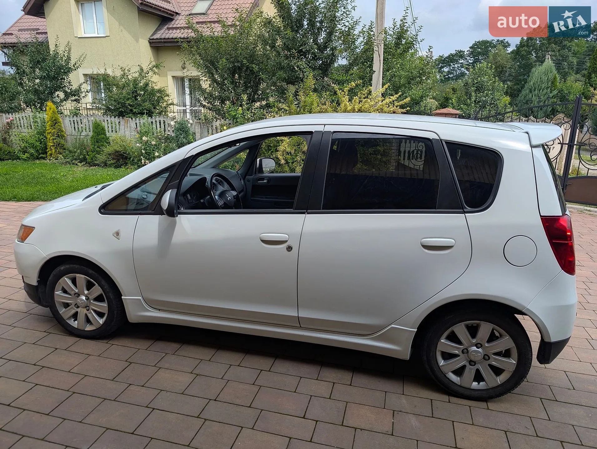 2012 Mitsubishi Colt - мініатюра 8