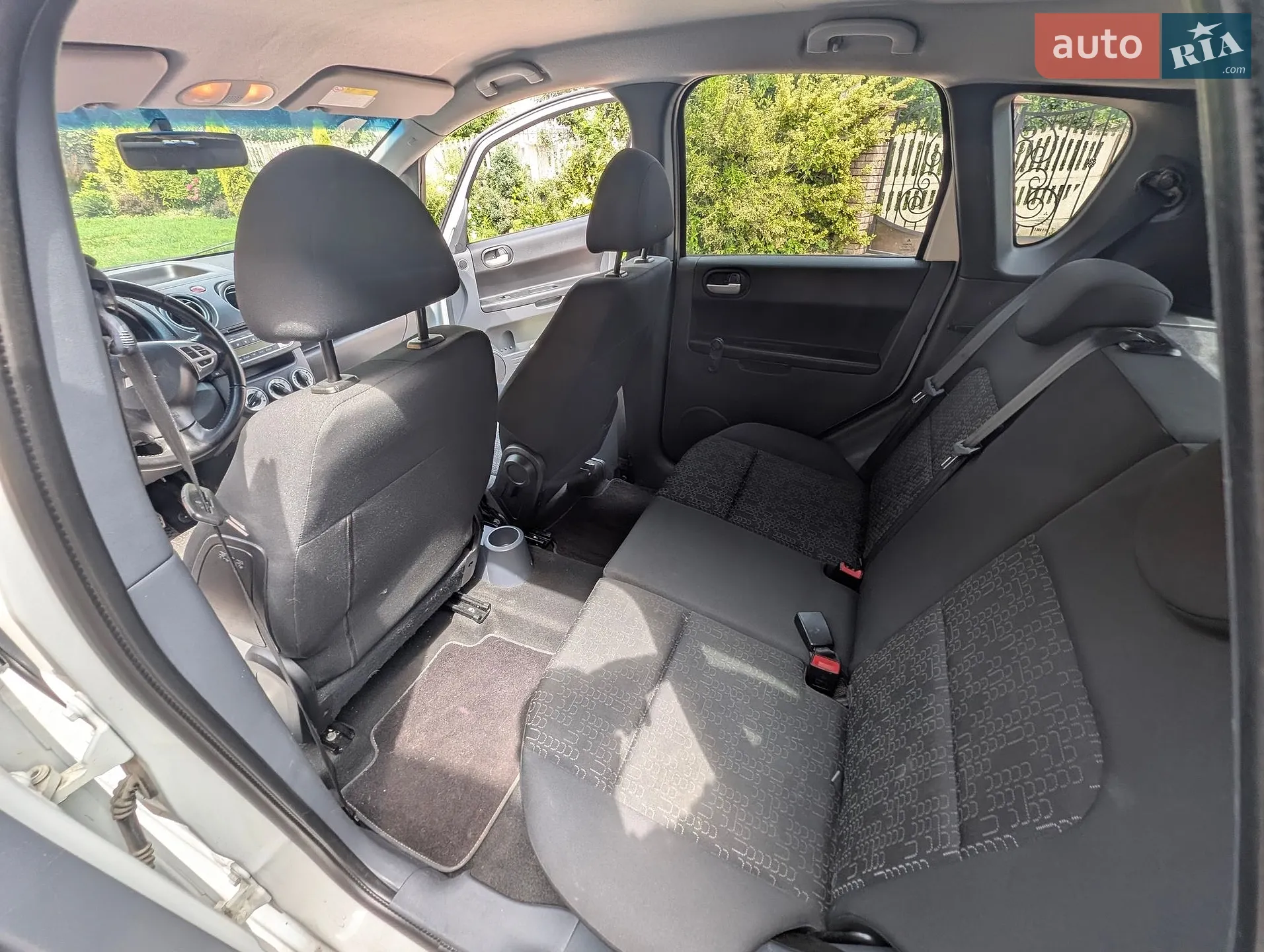 2012 Mitsubishi Colt - мініатюра 12