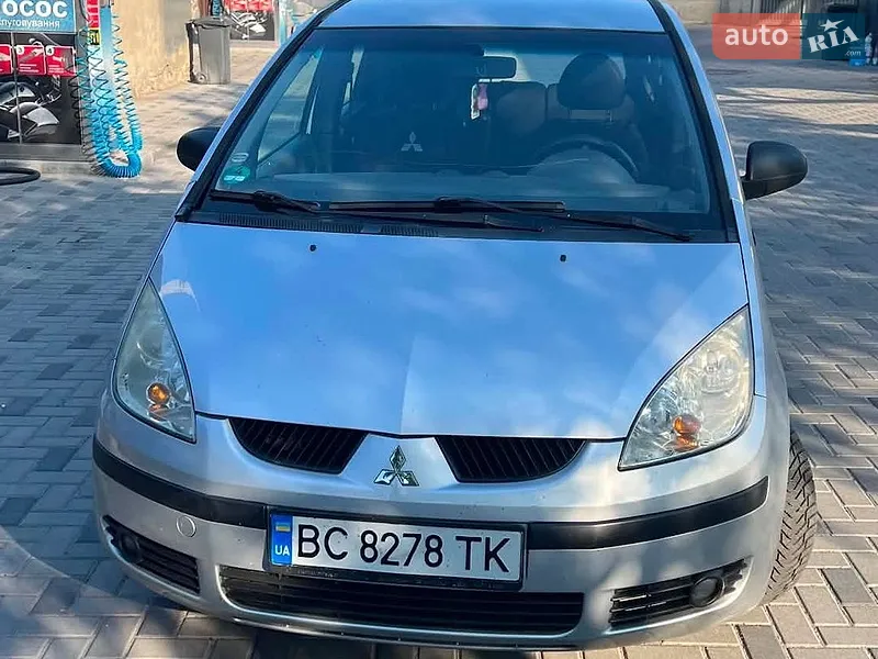 Mitsubishi Colt