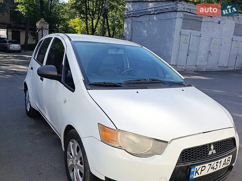 Mitsubishi Colt 2010